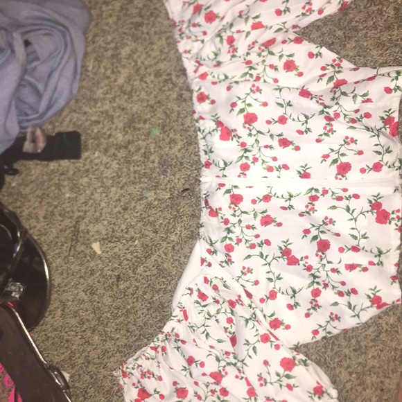 Forever 21 rose crop top, medium - Picture 2 of 3